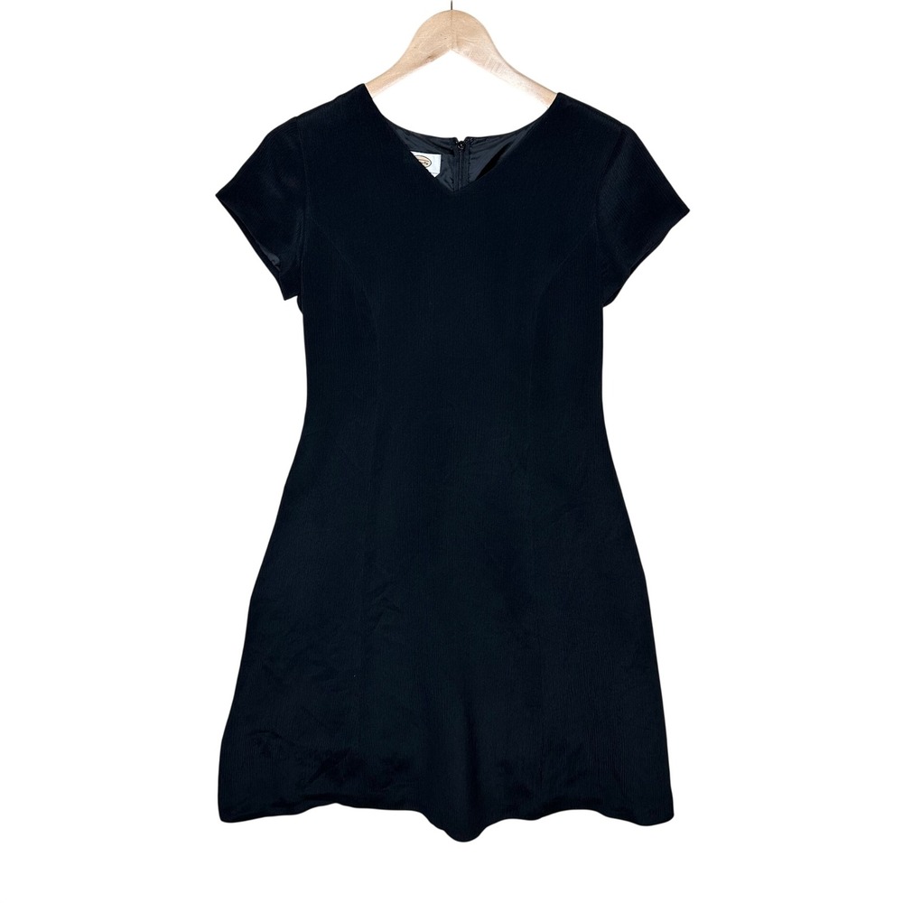 Talbots Womens Pure 100% Silk Fit & Flare V-neck Short Sleeve Dress size 4 Black